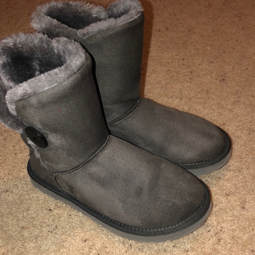 UGG boots. Size 8 in women’s